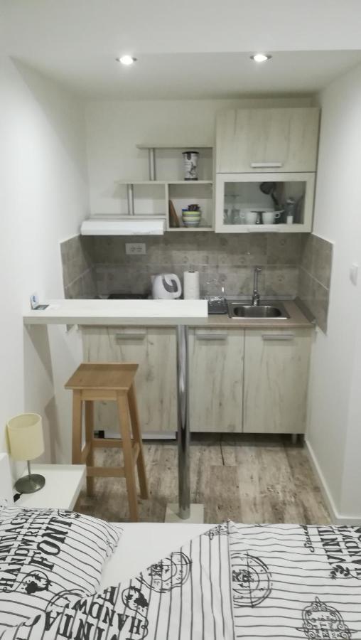 M4U Apartments Ni Esterno foto