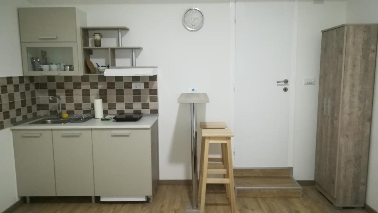 M4U Apartments Ni Esterno foto