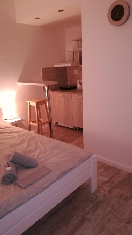M4U Apartments Ni Esterno foto